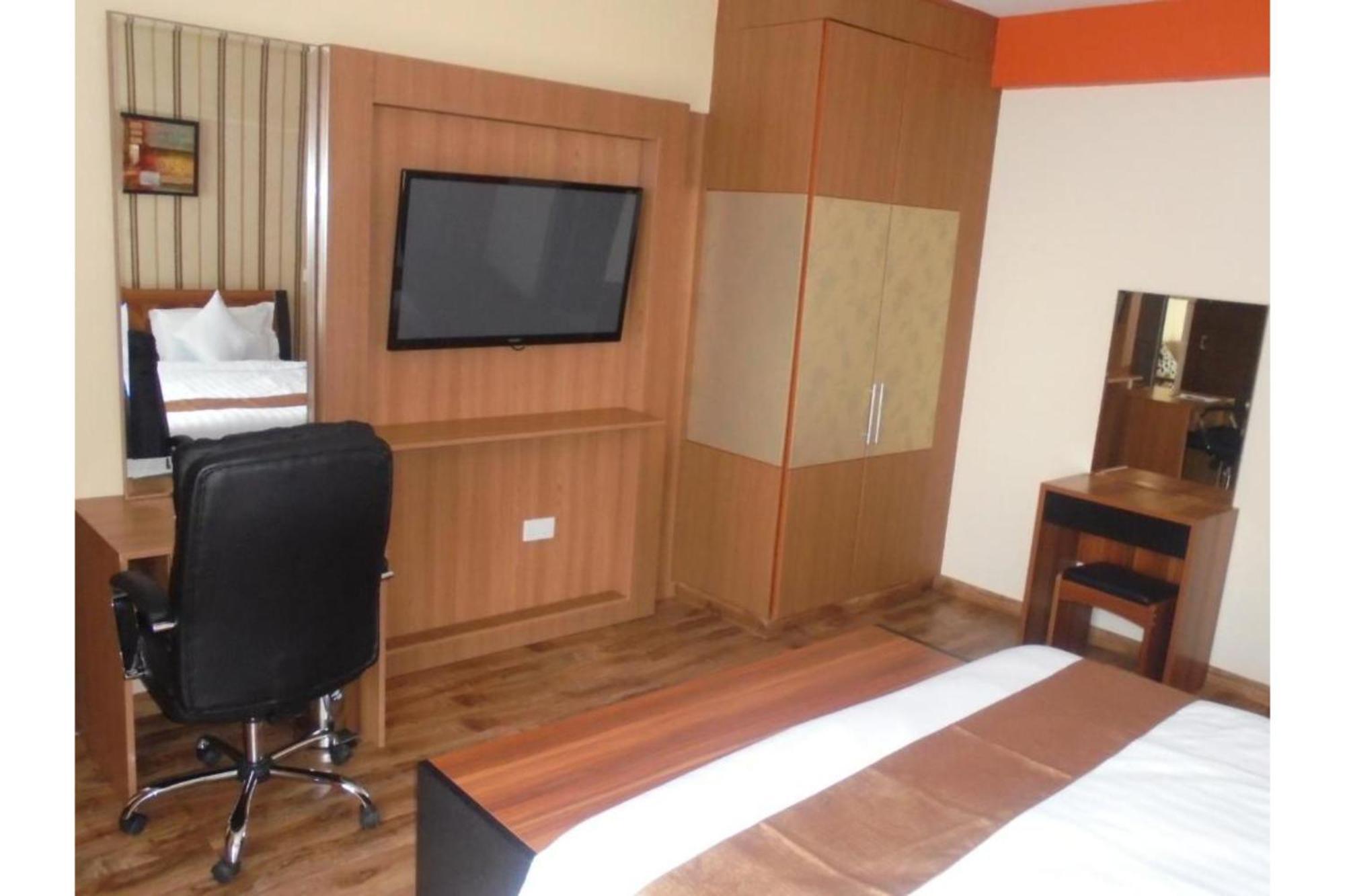 We Hotel & Suites Nairobi Exterior foto