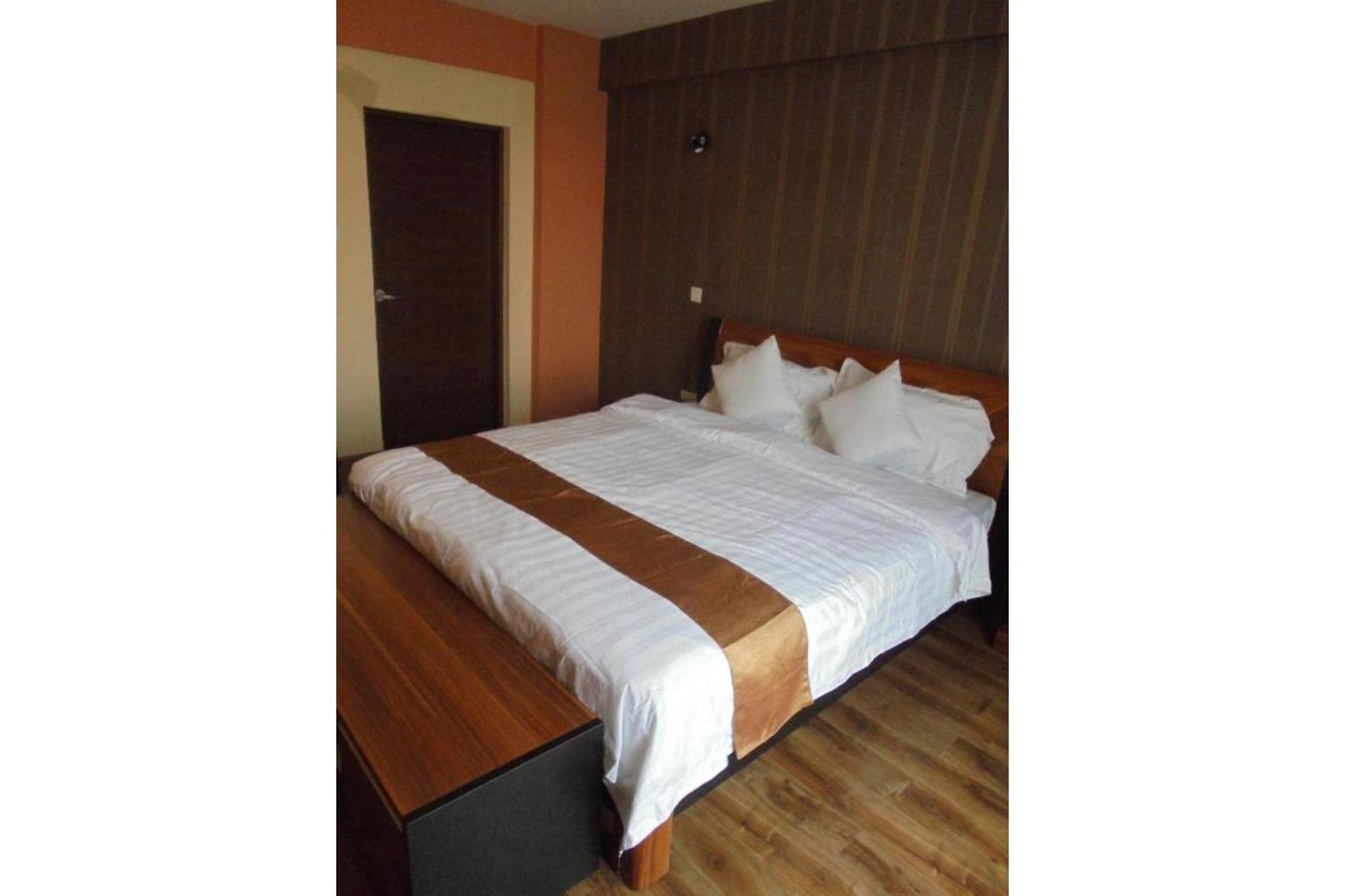 We Hotel & Suites Nairobi Exterior foto