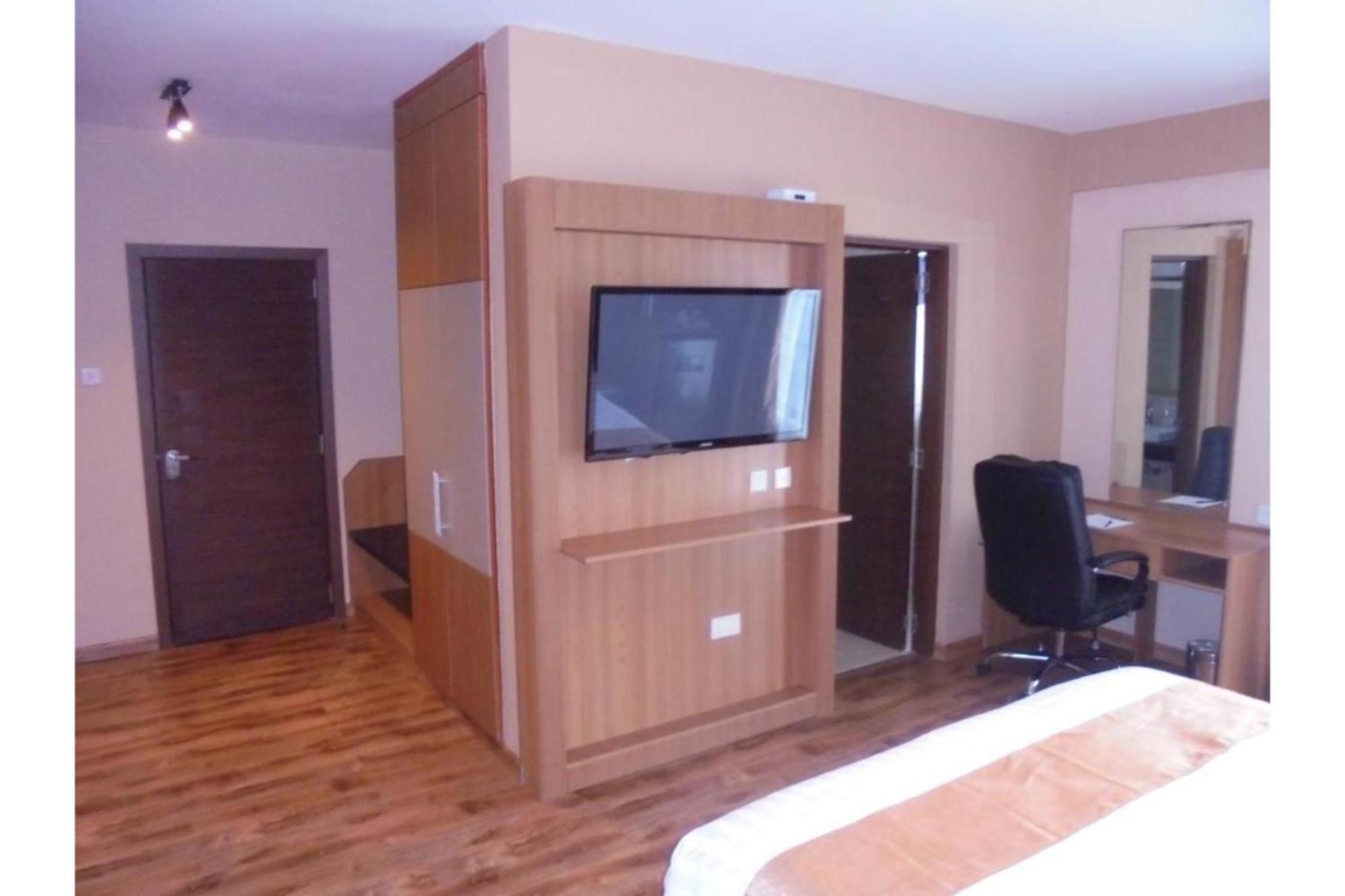 We Hotel & Suites Nairobi Exterior foto